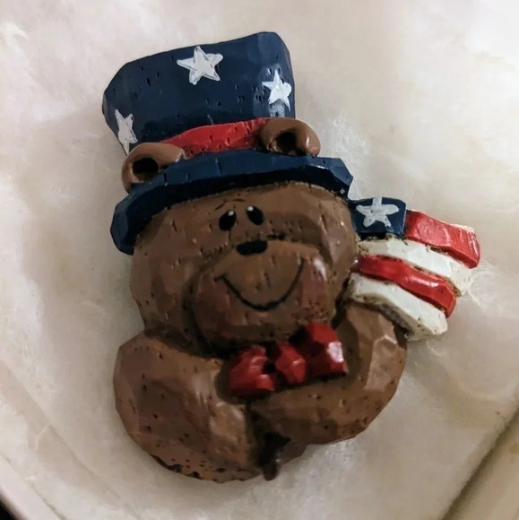Eddie Walker Midwest Of Cannon Falls Patriotic Bear Pin Brooch - Picture 2 of 3